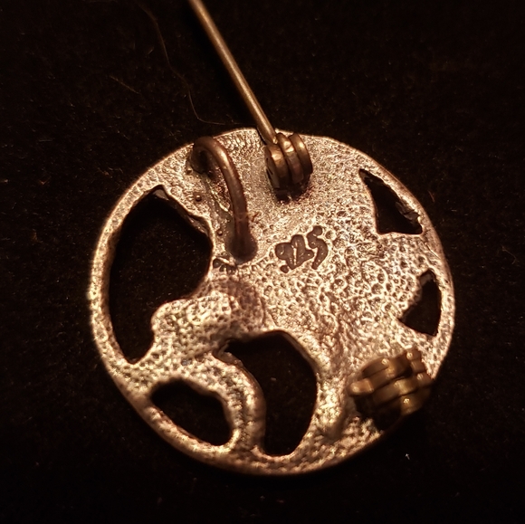 Antique Art Nouveau lady w/flower pendant or pin 😍🥰 - Picture 6 of 9